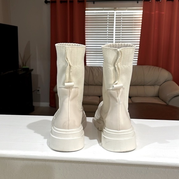 Women’s Ivory Knit Chunky Heel Ankle Boot EUR Size 39 - Picture 3 of 6